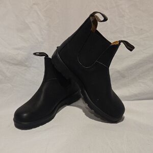 Brand New Blundstone Women's Black 558 Chelsea Boots Size US:7.5 UK:4.5